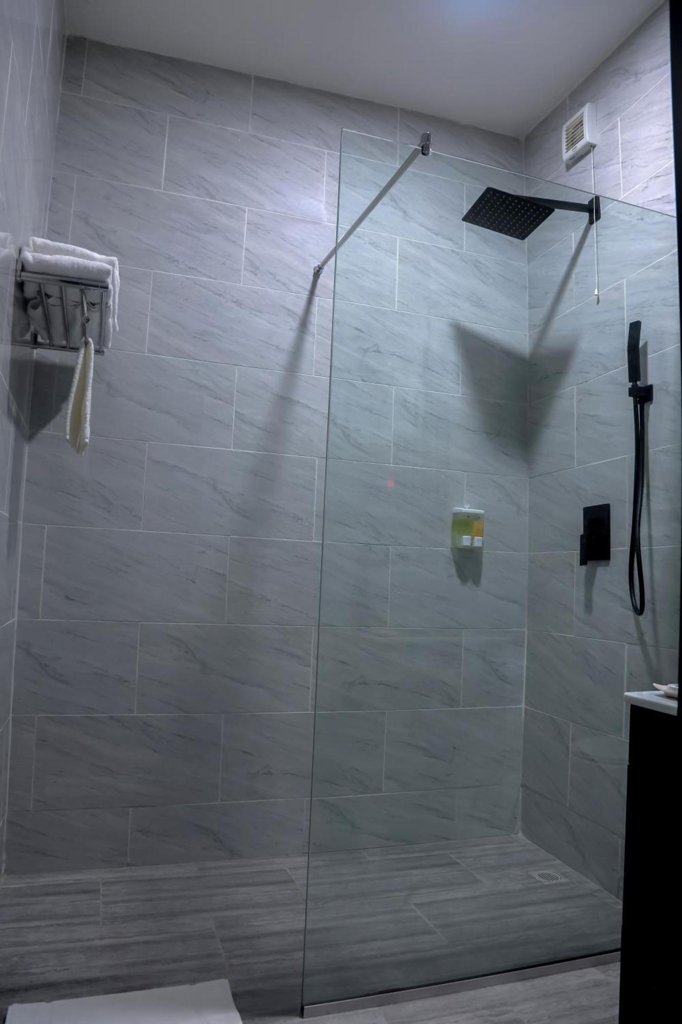 Bon Hotel Ikeja Residence Luaran gambar